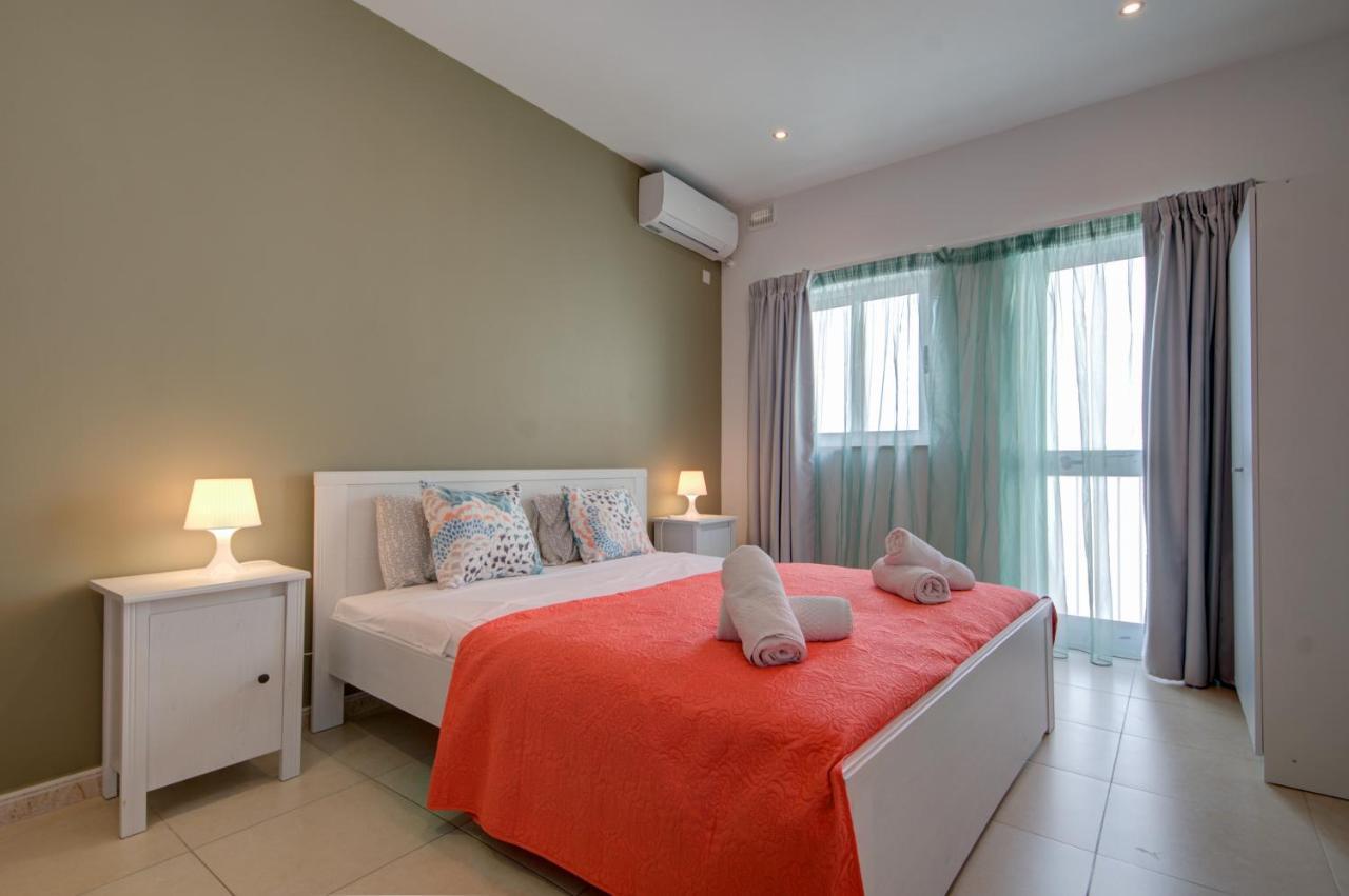 Azure Haven - Gzira Apartments And Penthouse By Shortletsmalta Exterior foto